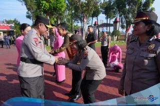 Kapolda Sumut Pimpin Upacara Kenaikan Pangkat Personel, Tegaskan Komitmen Polri yang Humanis dan Presisi
